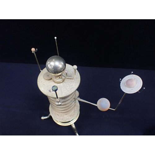 223 - PRECISION MECHANICAL SOLAR SYSTEM ORRERY, EAGLEMOSS MODEL KIT

A functioning model of the solar syst... 