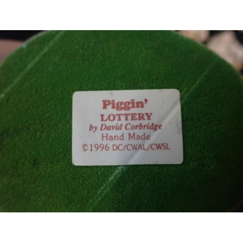 112 - A QUANTITY OF PIGGIN FIGURES

(24)