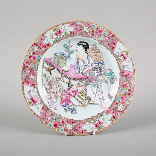 100 - A CHINESE PORCELAIN FAMILLE ROSE 'LADY AND CHILDREN' PLATE

in Yongzheng taste but likely later, dec... 