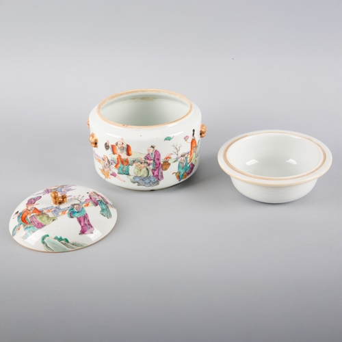 104 - A CHINESE PORCELAIN FAMILLE ROSE WARMING BOWL AND COVER

19th/20th century, the domed lid with lion ... 