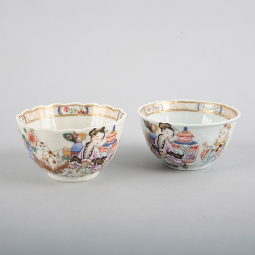 162 - A CHINESE PORCELAIN FAMILLE ROSE TEABOWL AND SAUCER

the moulded bowl with a shaped rim and decorate... 