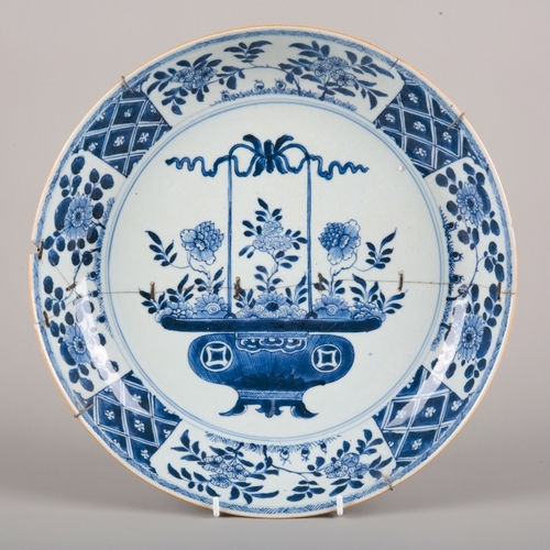 84 - TWO SIMILAR CHINESE EXPORT PORCELAIN BLUE AND WHITE BOWLS

18th century, the larger decorated with a... 