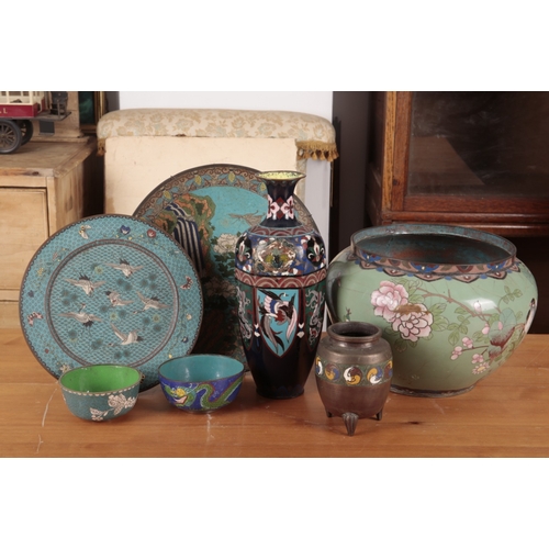 34 - A JAPANESE CLOISONNÃ JARDINIERE

early 20th century, decorated with birds on a pale green ground, 2... 