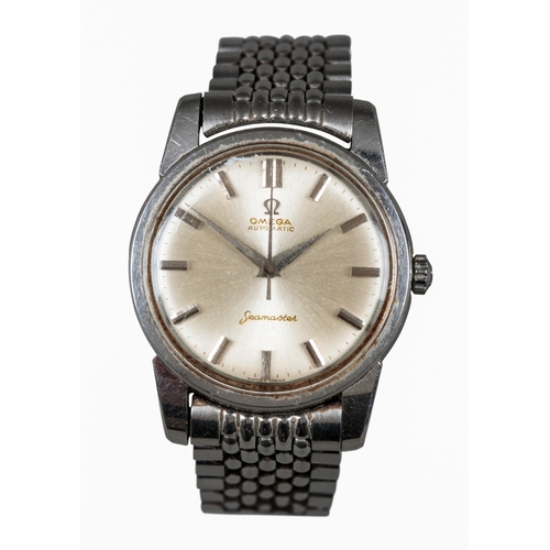 544 - OMEGA SEAMASTER: A STAINLESS STEEL BRACELET WATCH

with automatic movement, silver dial, silver bato... 
