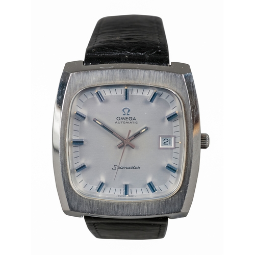 545 - OMEGA SEAMASTER: A STAINLESS STEEL BRACELET WATCH

with automatic movement, silver dial, silver and ... 