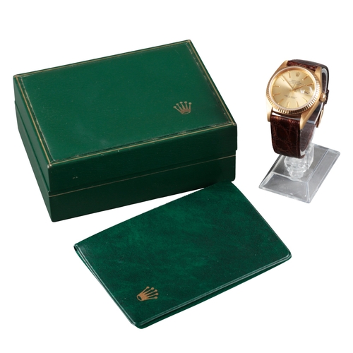 559 - ROLEX OYSTER PERPETUAL DATEJUST: AN 18CT GOLD WRISTWATCH

with automatic movement, gold dial, gold b... 