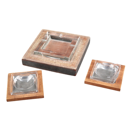 633 - PAUL DUPRE-LAFON (1900-1971) FOR HERMES: A 1930S OXBLOOD LEATHER DESK SET

comprising pad, 55cm x 36... 