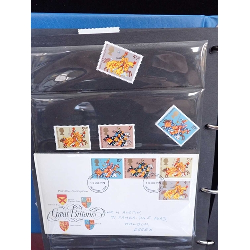 481 - GB FDC COLLECTIONin 11 volumes. Some mint sets of stamps for earlier period, from early 1970 to 2013... 