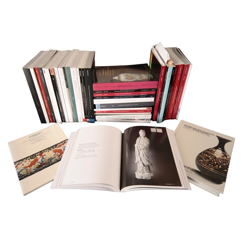 487 - A LARGE COLLECTION OF CHINESE CERAMICS AND FINE ART AUCTION CATALOGUES by various international auct... 