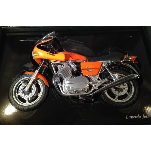 165 - Minichamps 122122500 Laverda Jota 180 orange 1978 mint and boxed