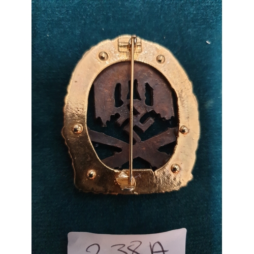 238A - WW2 German Nazi 100 class General Assault badge