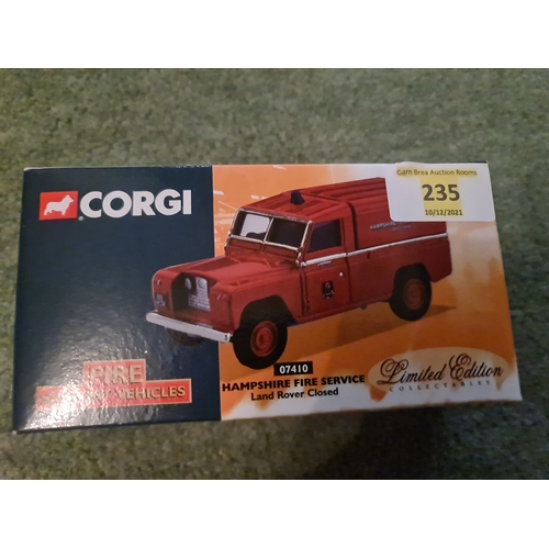 235 - Corgi 07410 Land Rover Defender Hampshire Fire Service Diecast Model 1:43 Scale