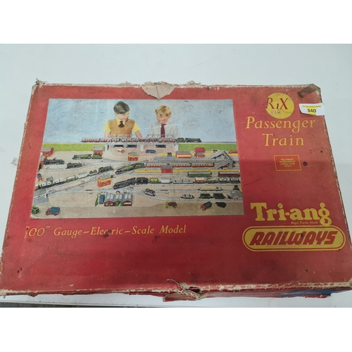 340 - Vintage Triang (Tri-ang) R1X Train Set - 00 guage