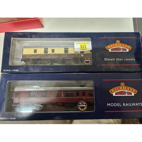 311 - boxed Bachmann coaches