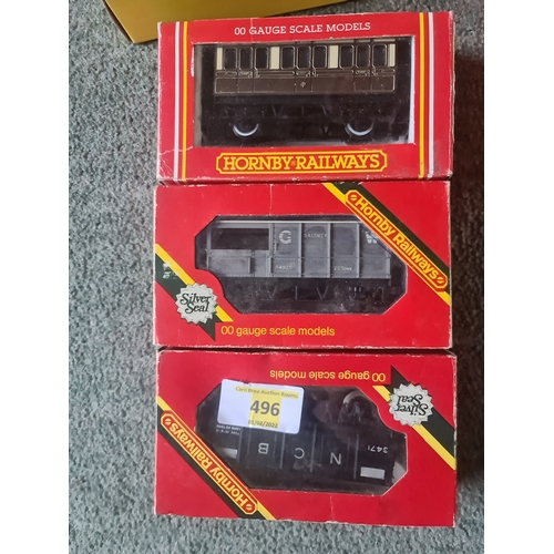 496 - 3 x Hornby wagons