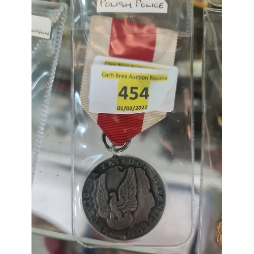 454 - Police medal