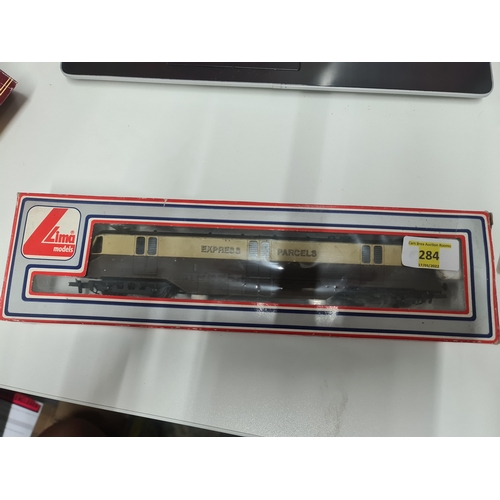 284 - Lima 205132 OO Gauge GWR Passenger Railcar No.22 Chocolate Boxed Rare VGC tested