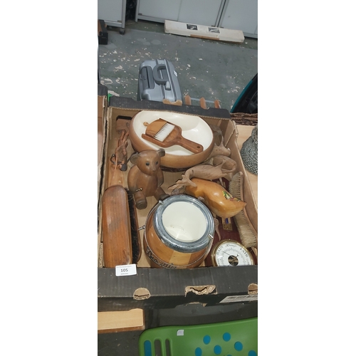 105 - box wooden items
