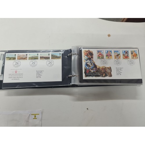 62 - Book first day covers