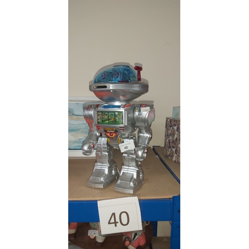 40 - ROBOT CHINESE