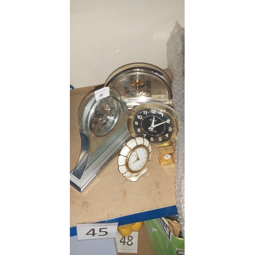 45 - Clock lot