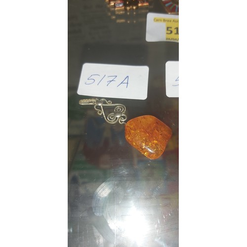 517A - Amber pendant