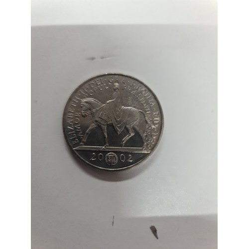 85 - 2002 £5 coin
