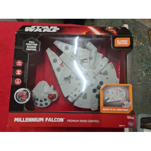 64 - Star Wars Millenium Falcon With Remote Control