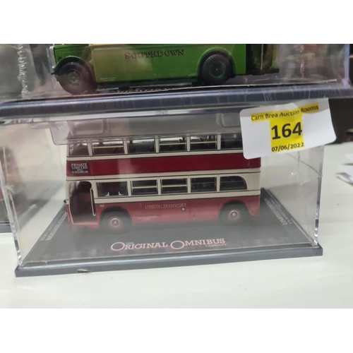 164 - Corgi bus OM45703