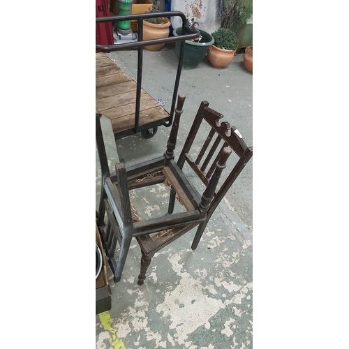 500 - 2 old chairs