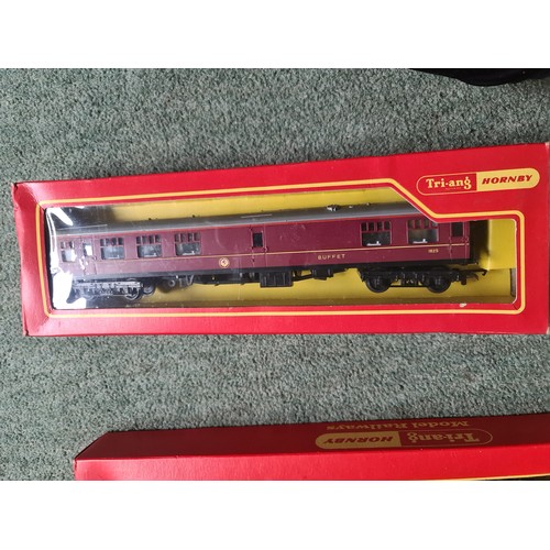 344 - Triang OO Gauge Mk1 Buffet Car Rn no. 1825 Maroon