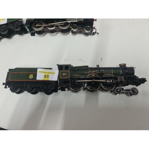 85 - OO Gauge AIRFIX GWR CASTLE CLASS 4-6-0 LOCO No 4073 Great Western Castle Class in GWR Green Livery