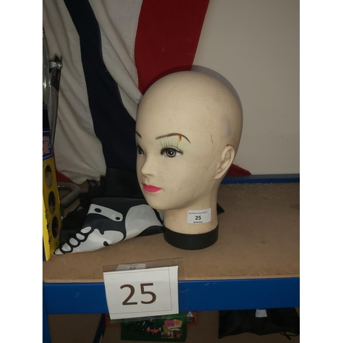 25 - mannequin head