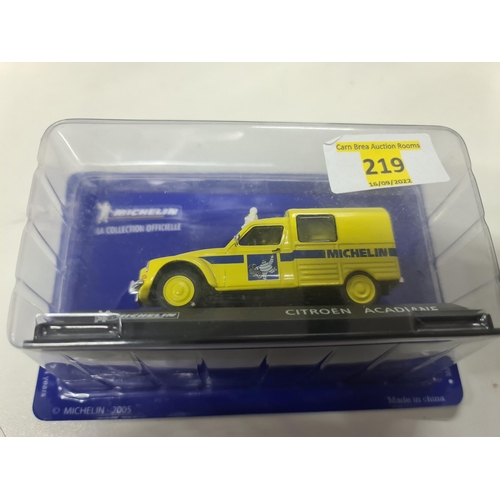 219 - Michelin Citroen Acadiane - 1:43 scale model