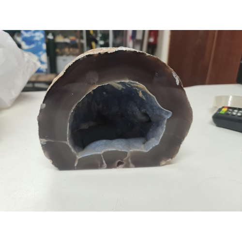 53 - Large Geode