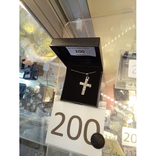 200 - Boxed modern crucifix pendent necklace