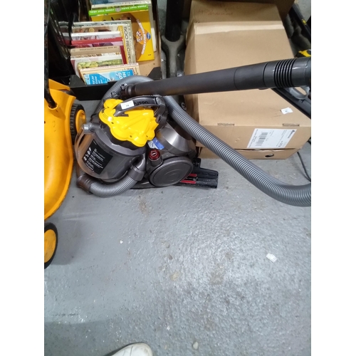 79 - dyson hoover with attachments GWO