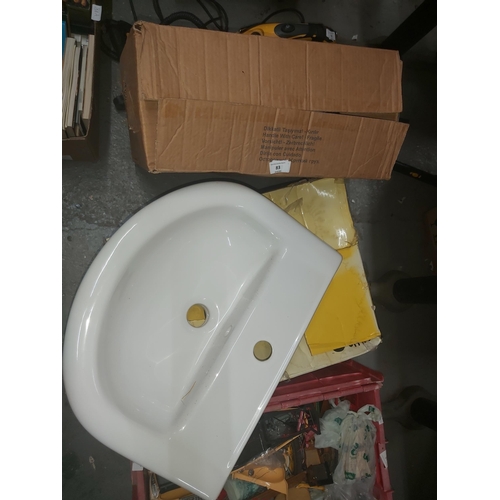 83 - Pluto bathroom sink new boxed