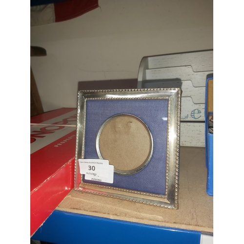 30 - vintage silver plated e.p.n.s. picture frame 5 inch square