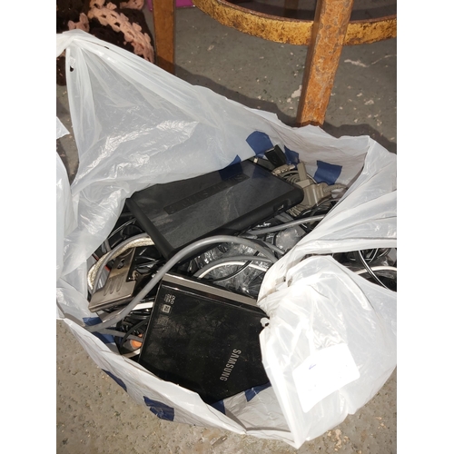 413A - bag of wires, old phones etc