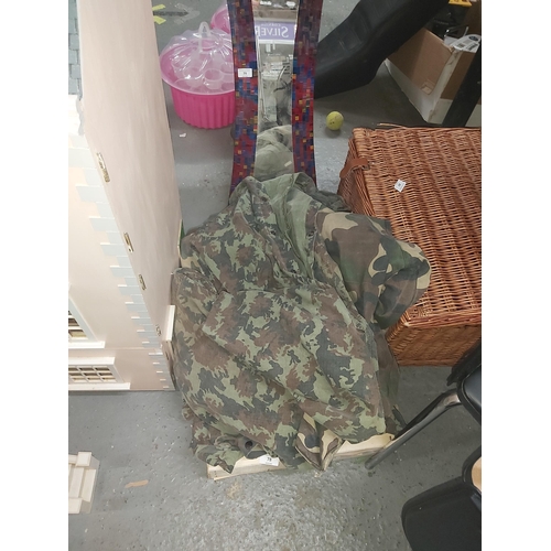 78 - 1 lot 10 set paintball overalls