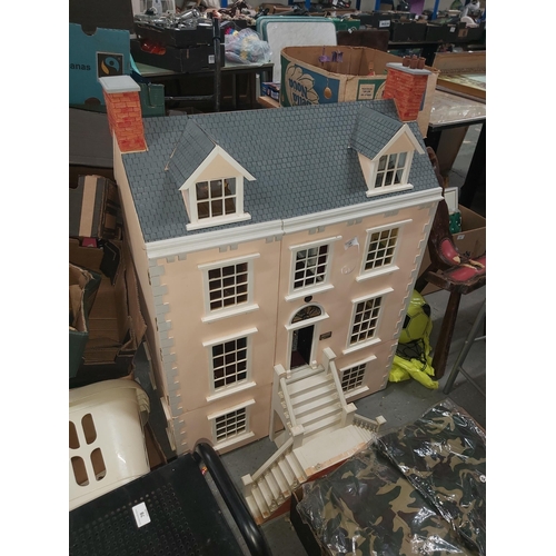 77 - dolls house