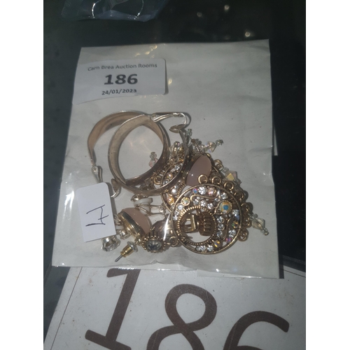 Lot 186       