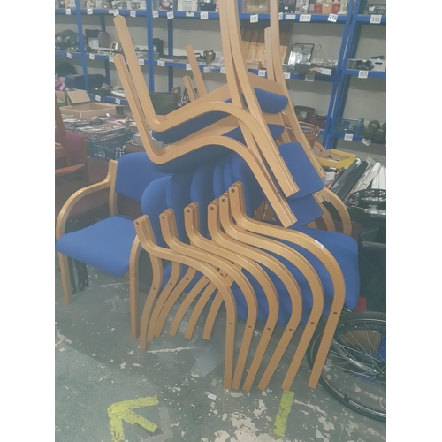 499 - 9 chairs