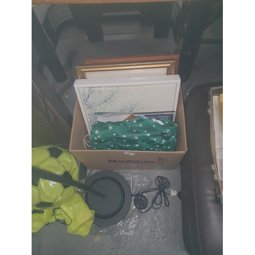 82 - quantity of picture frames with glass