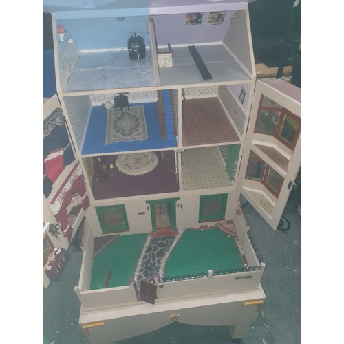 93A - doll house unable to post