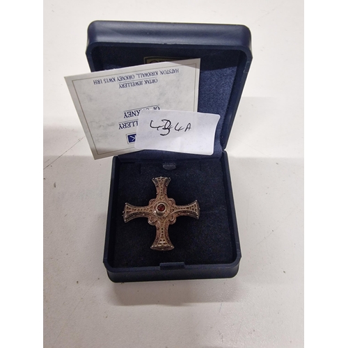 434A - Orkney genuine nordic cross brooch with garnet