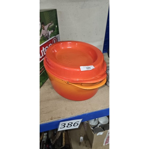 386 - very heavy orange cast iron cook pot le creuset style)