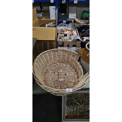 484 - wicker dog car basket