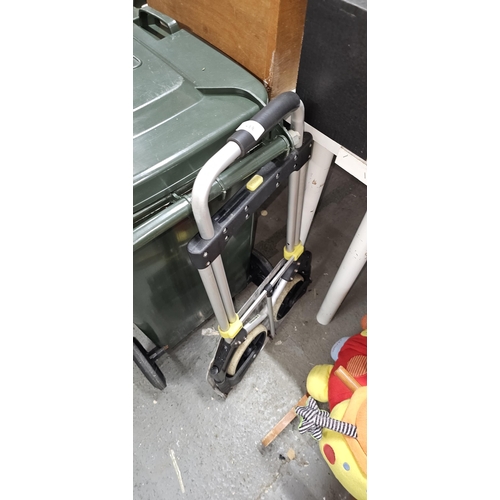 488 - fold up aluminium trolley